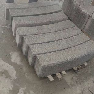 平顶山芝麻白弧形路牙石