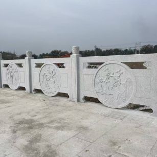 平顶山芝麻白河道栏杆 石材栏杆