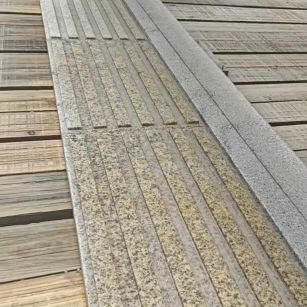 平顶山黄金麻盲道石 盲条