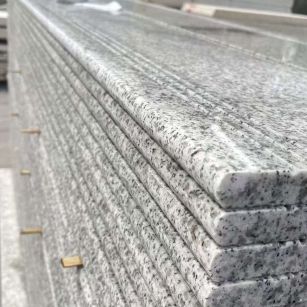 平顶山芝麻白楼梯踏步 花岗岩楼梯板材