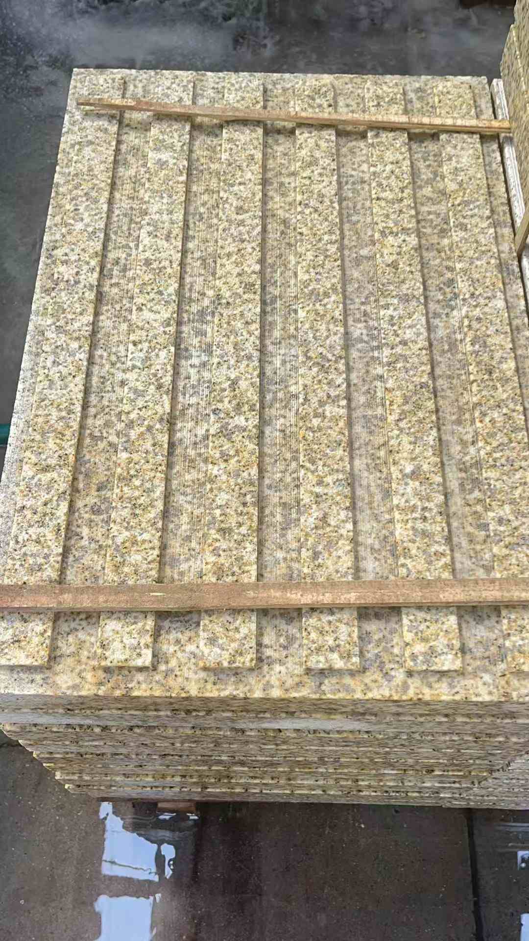 平顶山黄金麻盲道 石材盲道